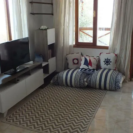 Mora House 아파트 *