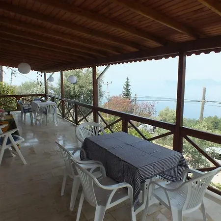 아파트 Mora House Cedit